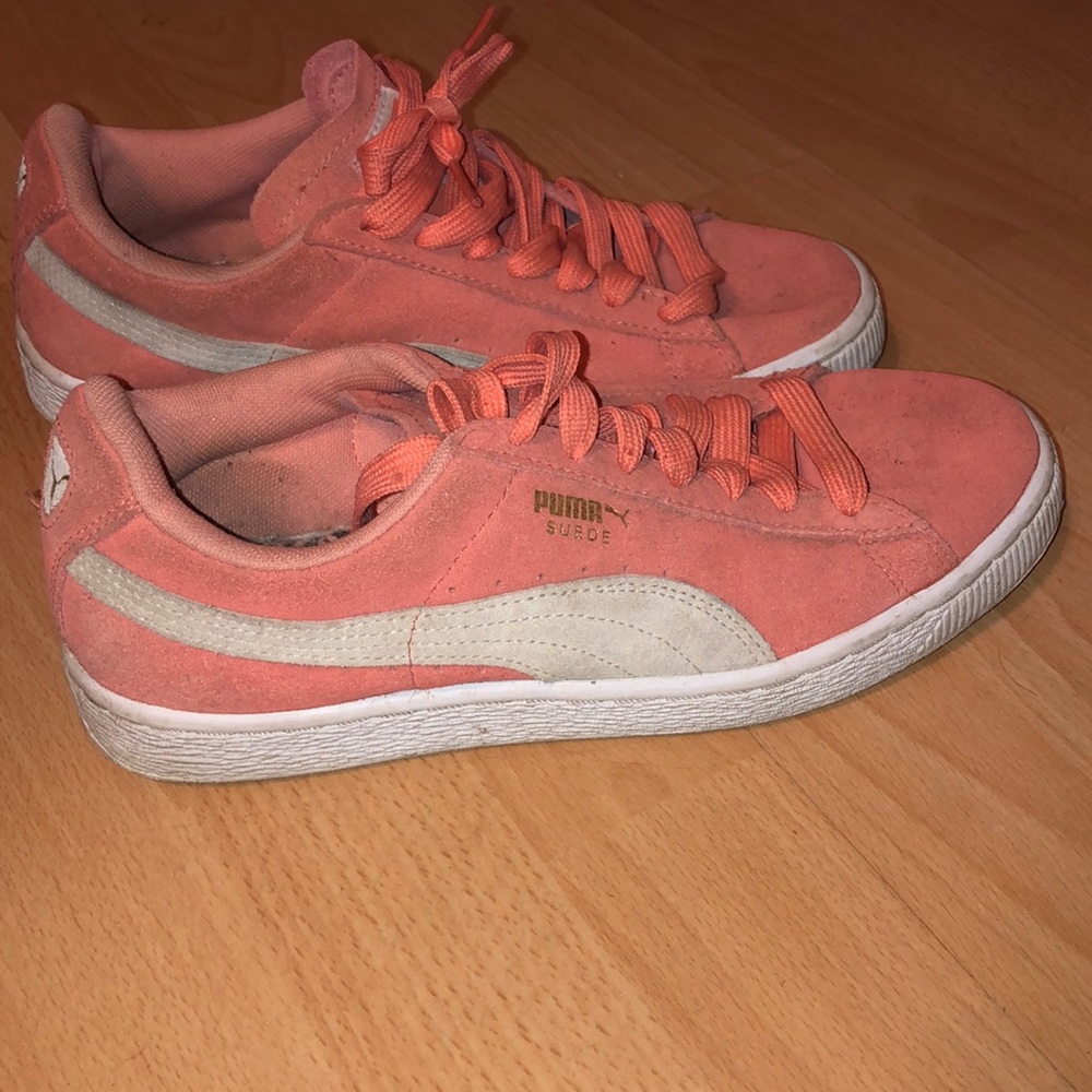 Pink puma suede shoes